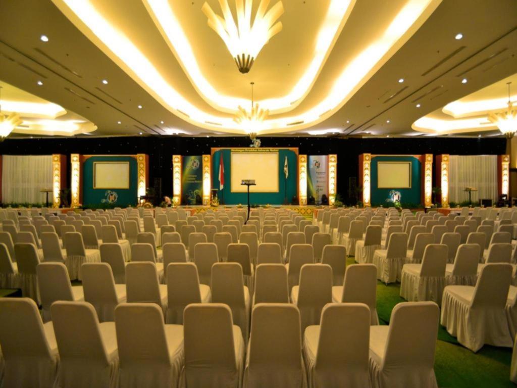 Ipb Convention Hotel Botani Square Bogor Exterior foto