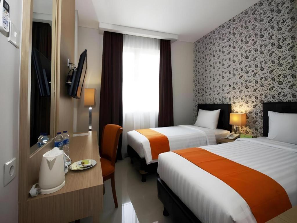 Ipb Convention Hotel Botani Square Bogor Exterior foto
