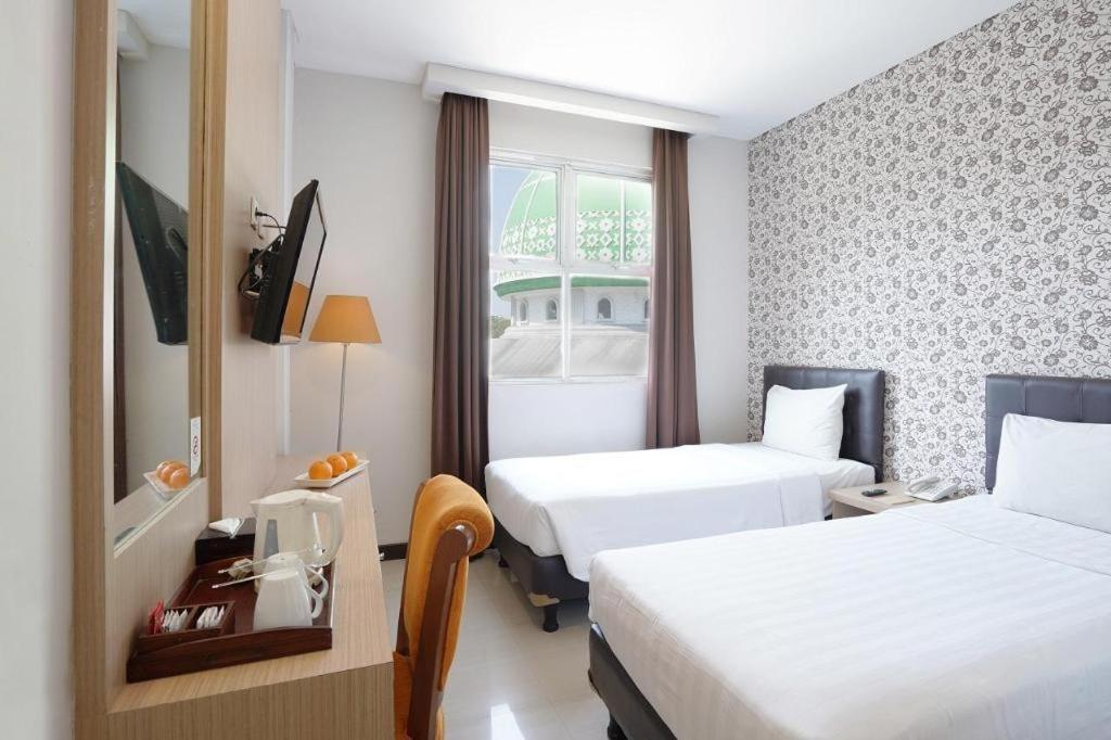 Ipb Convention Hotel Botani Square Bogor Exterior foto